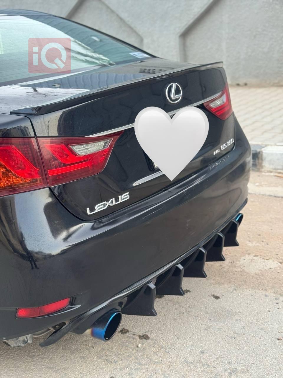 لێکزس GS